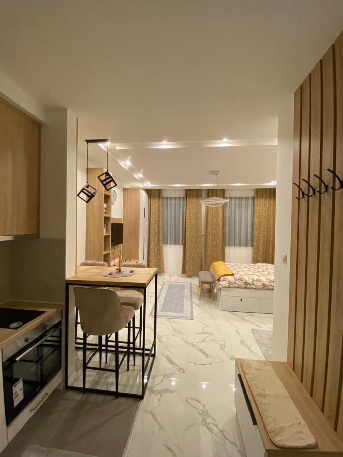 Apartman Cristal Lux Требинье Экстерьер фото